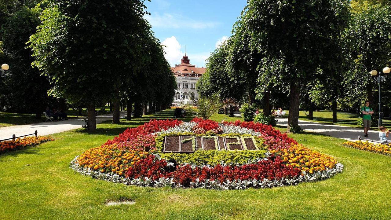 Spa Apartment Raisova Karlovy Vary Kültér fotó